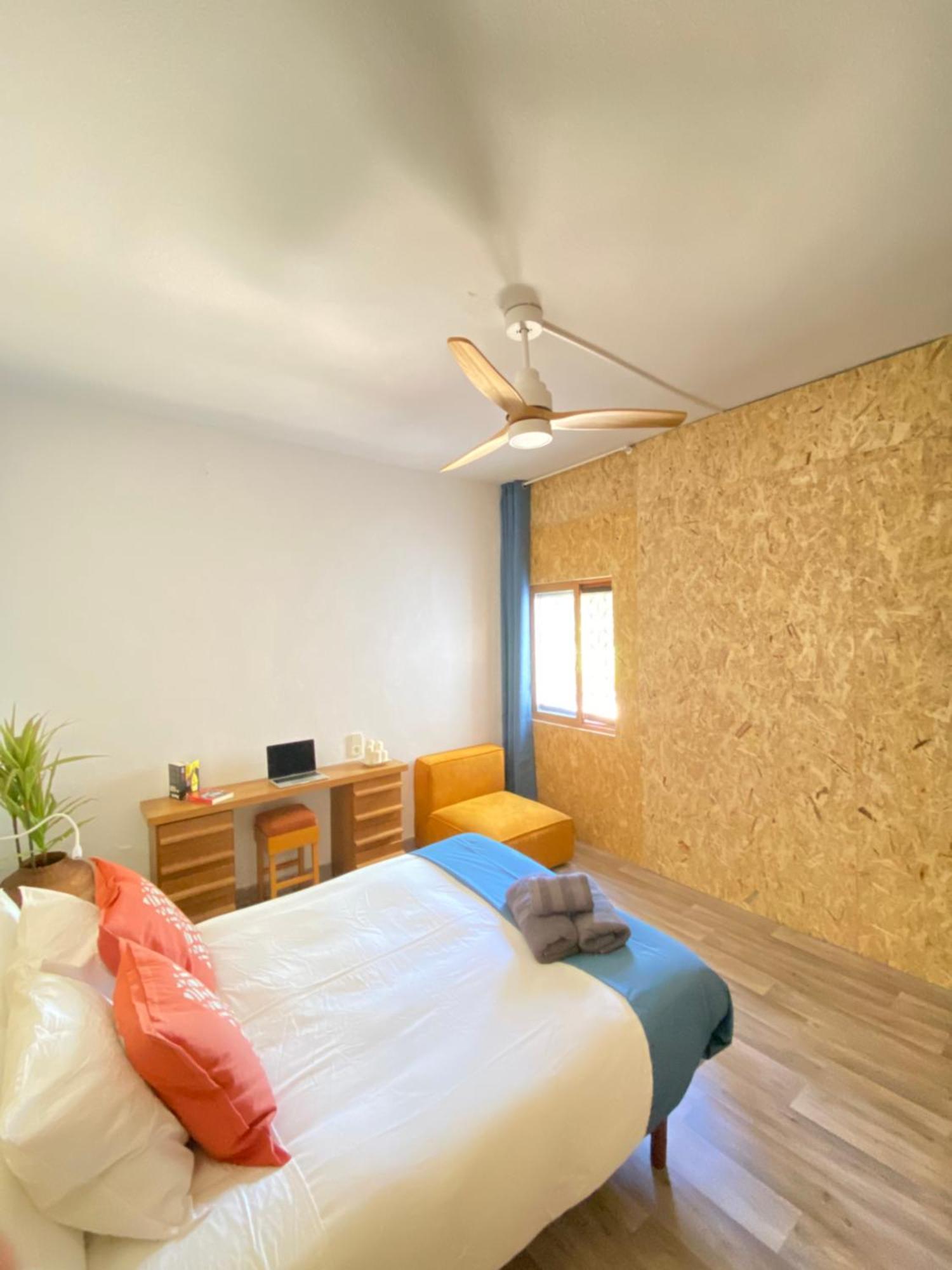 Pink Lemon House Bed & Breakfast Elche Exterior foto