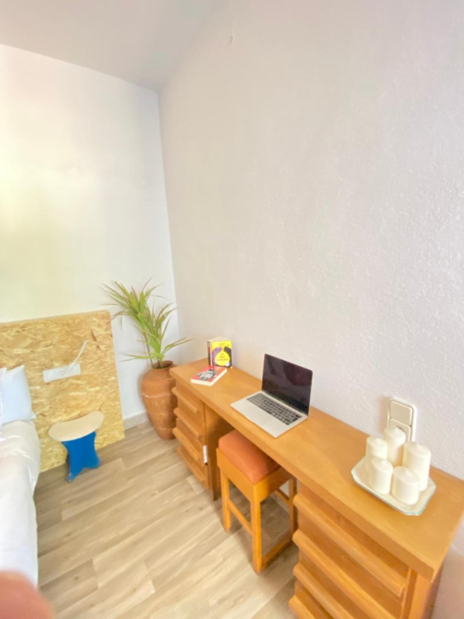 Pink Lemon House Bed & Breakfast Elche Exterior foto