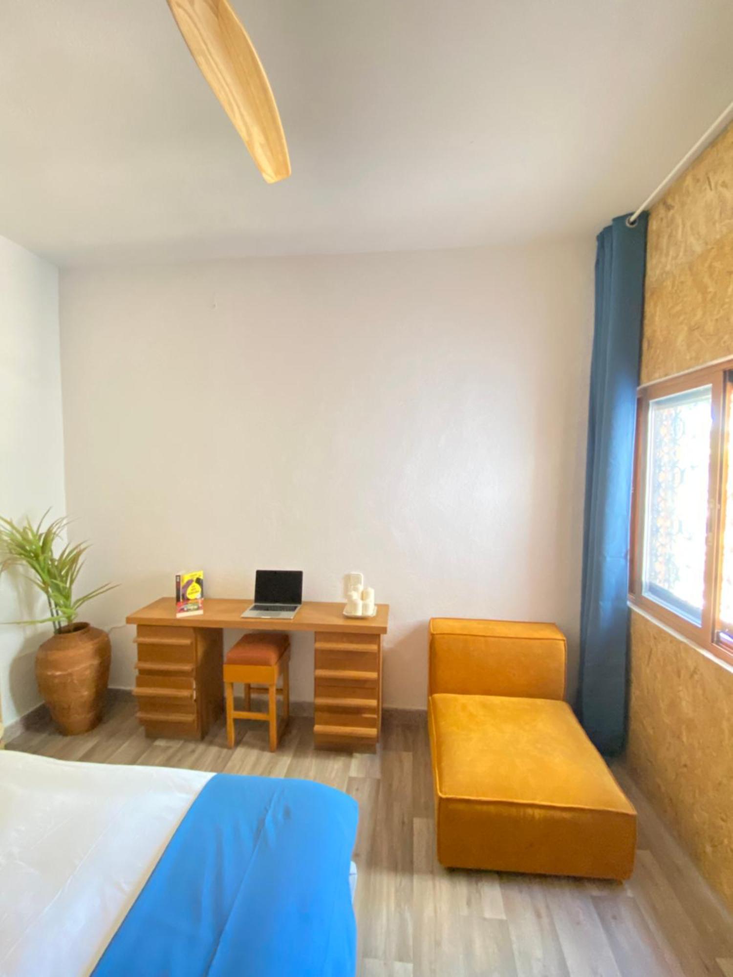 Pink Lemon House Bed & Breakfast Elche Exterior foto