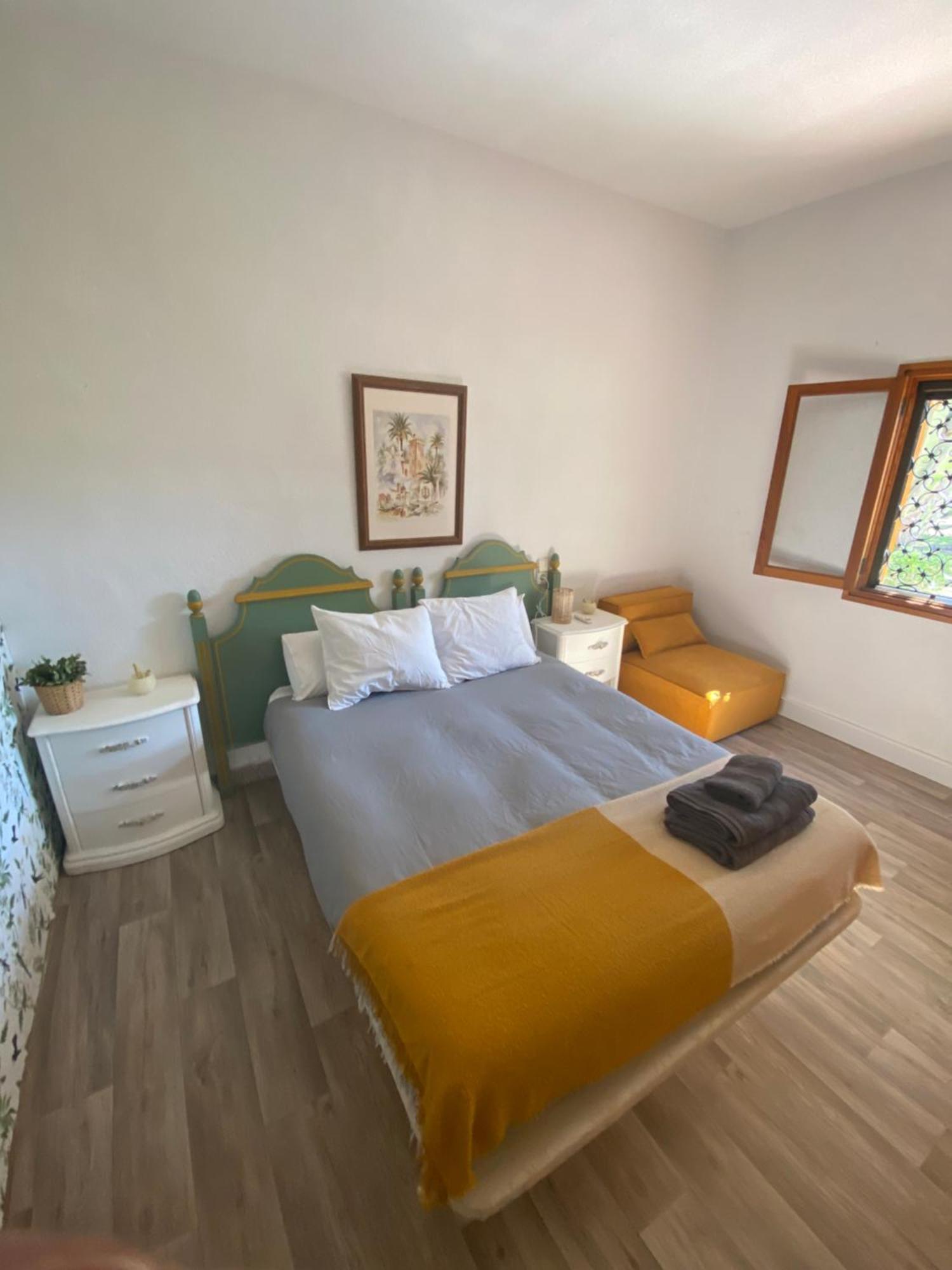 Pink Lemon House Bed & Breakfast Elche Exterior foto