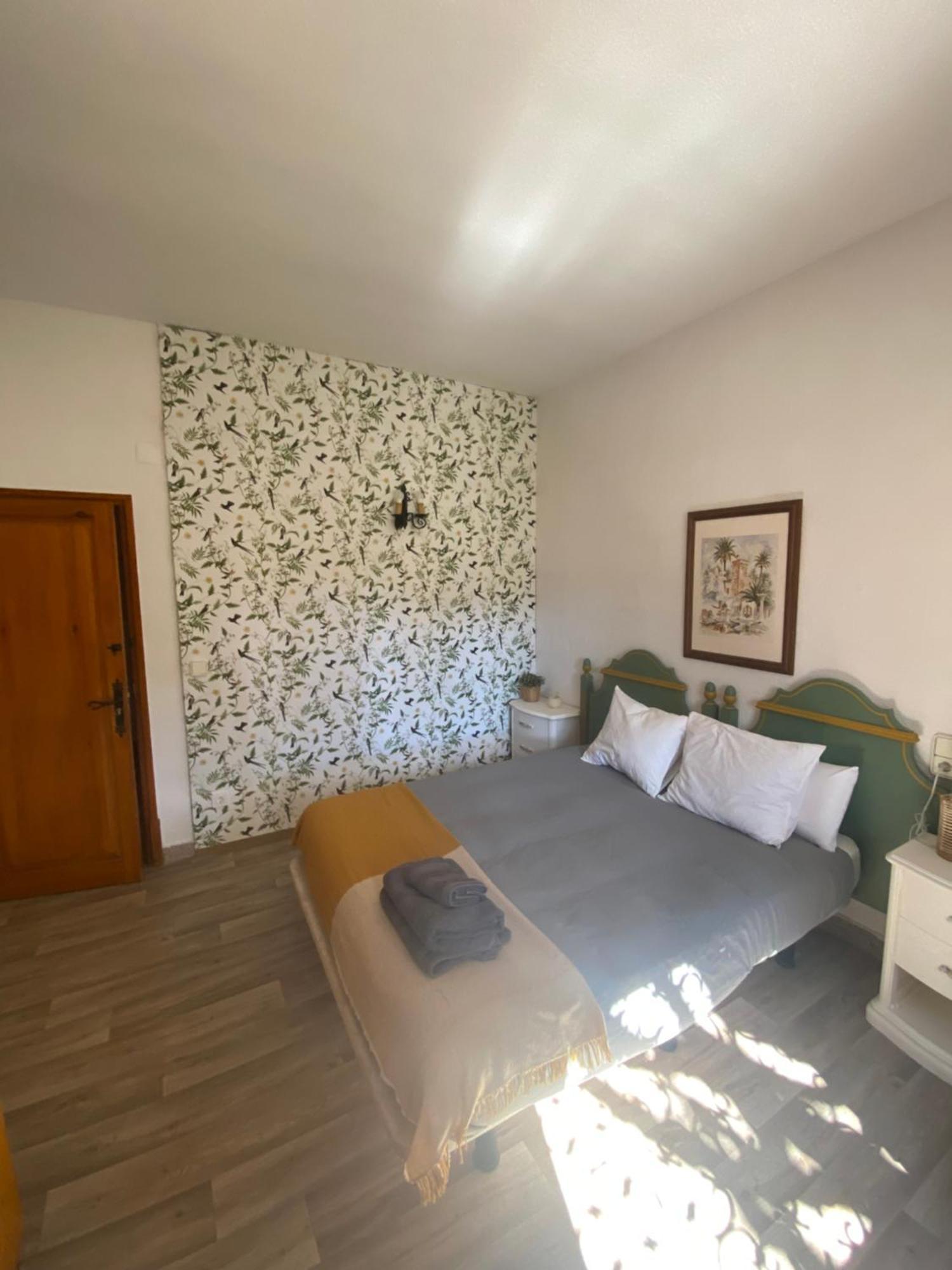 Pink Lemon House Bed & Breakfast Elche Exterior foto